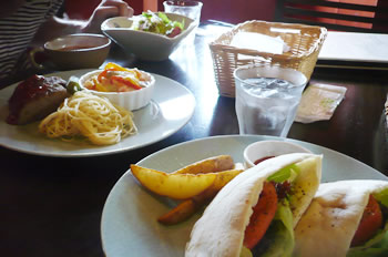 cafe3.jpg